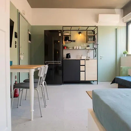G&h Acropolis Stays! Iconic Views, Stylish Comfort Apartment