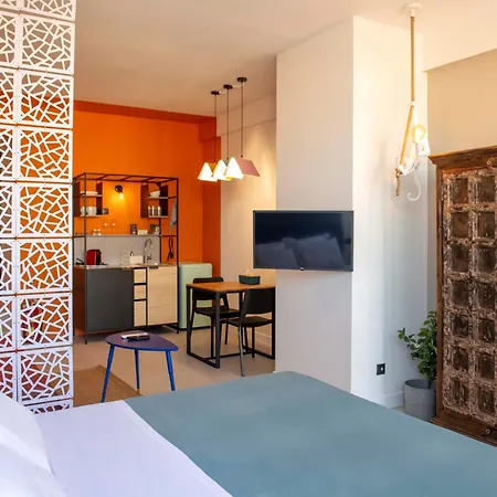 G&h Acropolis Stays! Iconic Views, Stylish Comfort Apartment *