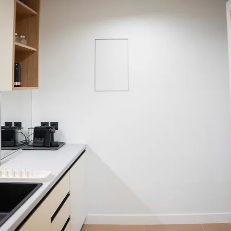 G&h Acropolis Stays! Iconic Views, Stylish Comfort Apartment Athens